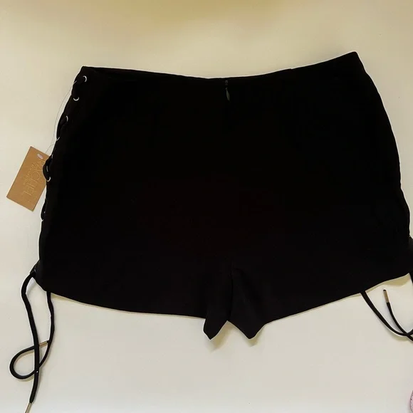 Rachel Roy Shorts Size Small - Picture 3 of 6